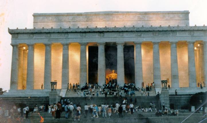 Description: C:\Users\John\Desktop\My Web Sites\images\Scanned Pictures\DC\lincoln.jpg